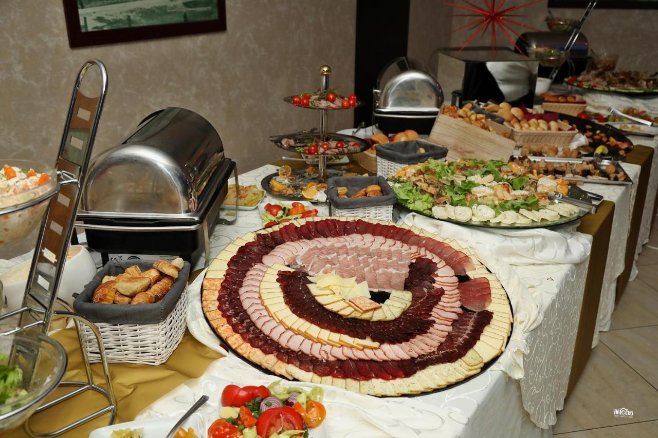 Hotel Jezero Μπορ Εξωτερικό φωτογραφία
