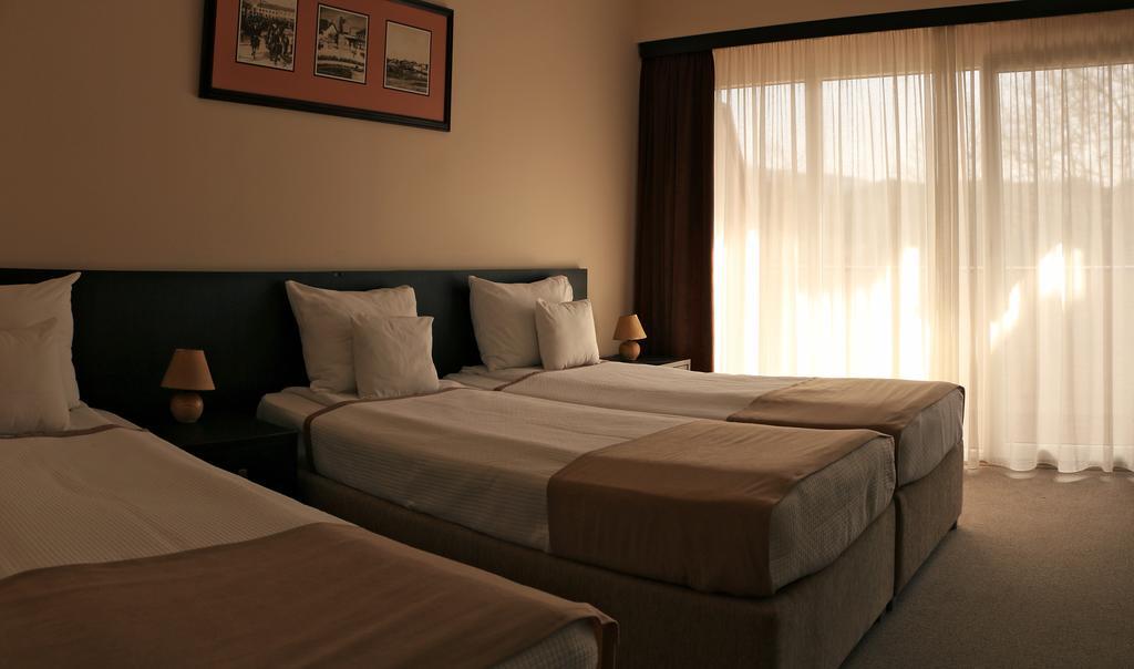 Hotel Jezero Μπορ Εξωτερικό φωτογραφία