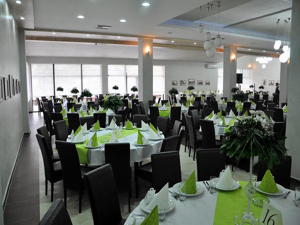 Hotel Jezero Μπορ Εξωτερικό φωτογραφία