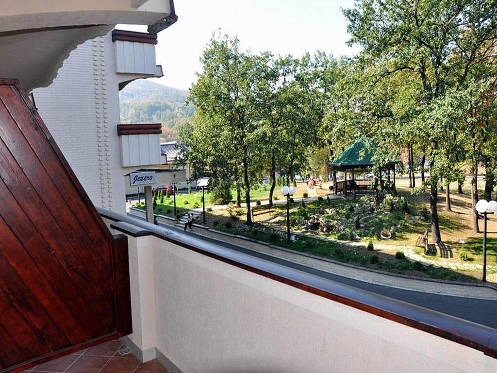 Hotel Jezero Μπορ Εξωτερικό φωτογραφία