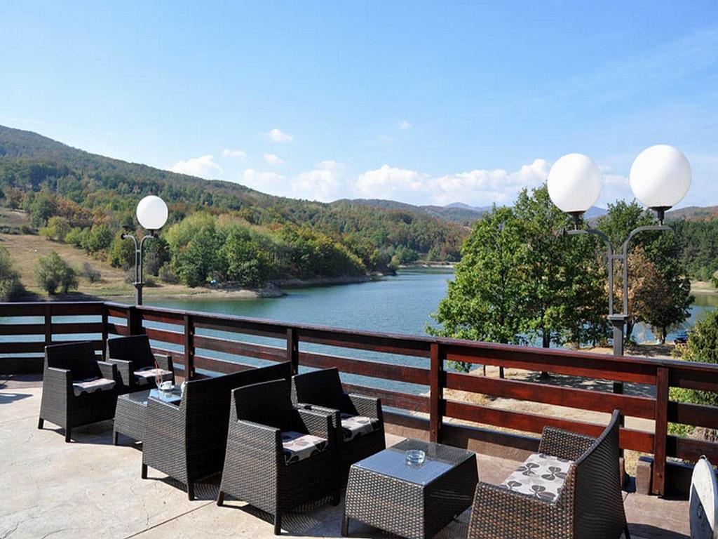 Hotel Jezero Μπορ Εξωτερικό φωτογραφία